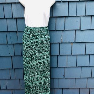 High-waisted maxi skirt